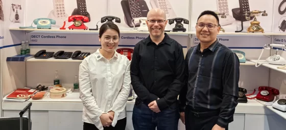 CHEETA team confirms Sri Lanka Telephone Order delivery with local telecom representatives.